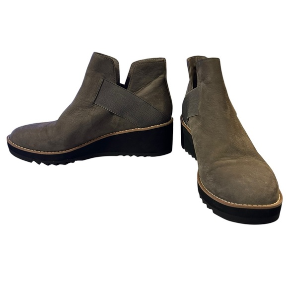 Eileen Fisher Women’s Graphite Tumble Nubuck Wedge Booties NWOT - Picture 2 of 6